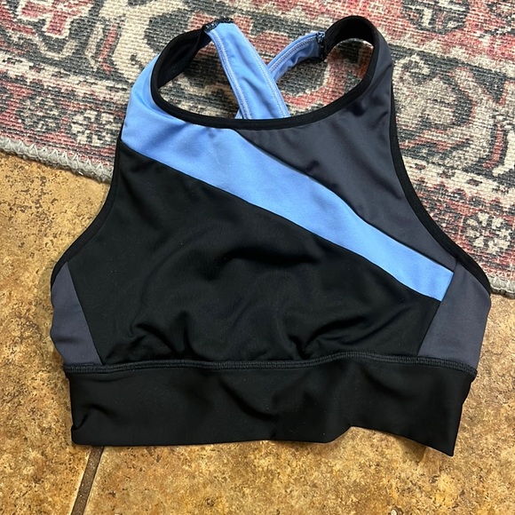 Champion high neck bra - size small - Picture 1 of 2